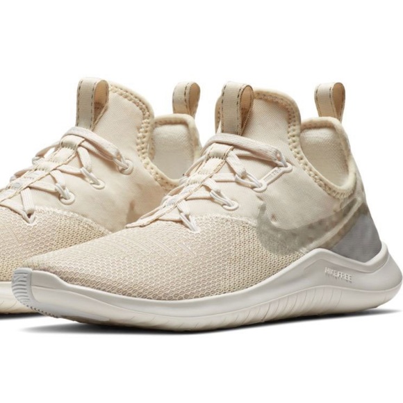 Nike FREE TR8 CHMP - Picture 2 of 3